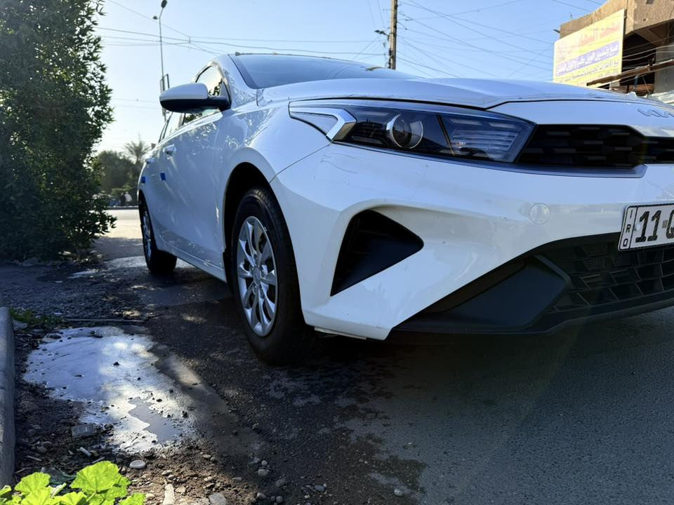 سلام وعليكم سيراتو  2024 مكينه 1600 سياره جديده ماشيه 25 الف سبير منازل كفاله عااام  السعر 168 وبيها مجال العنوان بغداد حي العامل ***********
