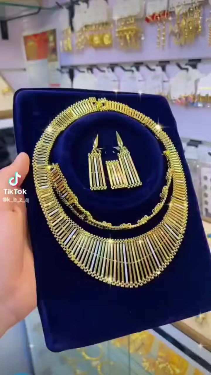 اللهم صل على محمد وآل محمد وين الي يحبن الفخامه 😍 😍 بما انه الذهب علك نعتمد ع البرازيلي 😂 😂 😂 😂 متوفر توصيل داخل النجف وجميع لمحافضات #عاجل #نسائي #شرطالأصلي #نسائي #شرط الأصلي #للحجزوالاستفسار تواصل دايركت


**إذا كنت صاحب هذا الإعلان وتريد حذفه لأي سبب، رجاءا أرسل رسالة إلى الدعم الفني**