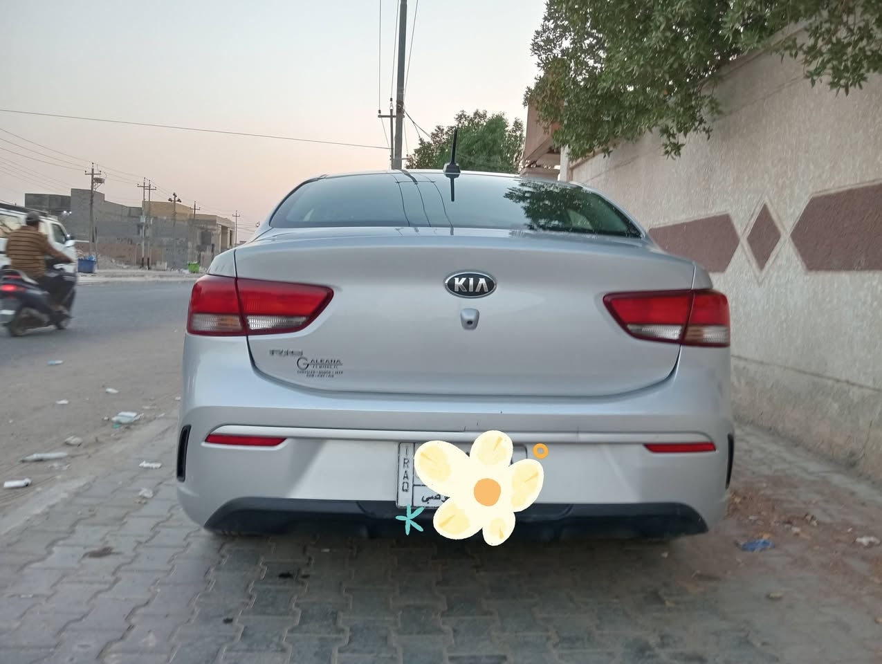 السلام عليكم للبيع  كيا ريو موديل 2021 وارد امريكي كفاله عامه محرك 1600 دوش المرغوب رقم بصره حره باسمي المكان البصره شط العرب السعر 120 للاستفسار ***********
