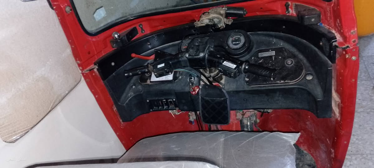 السلام عليكم تكتك للبيع 18 مرقمة انكليزي تكتك مصبوغة عام نضيفة مكينة خير من الله رايدهة 4800 وبيعة مجال قليل عنواني بلديات ***********
