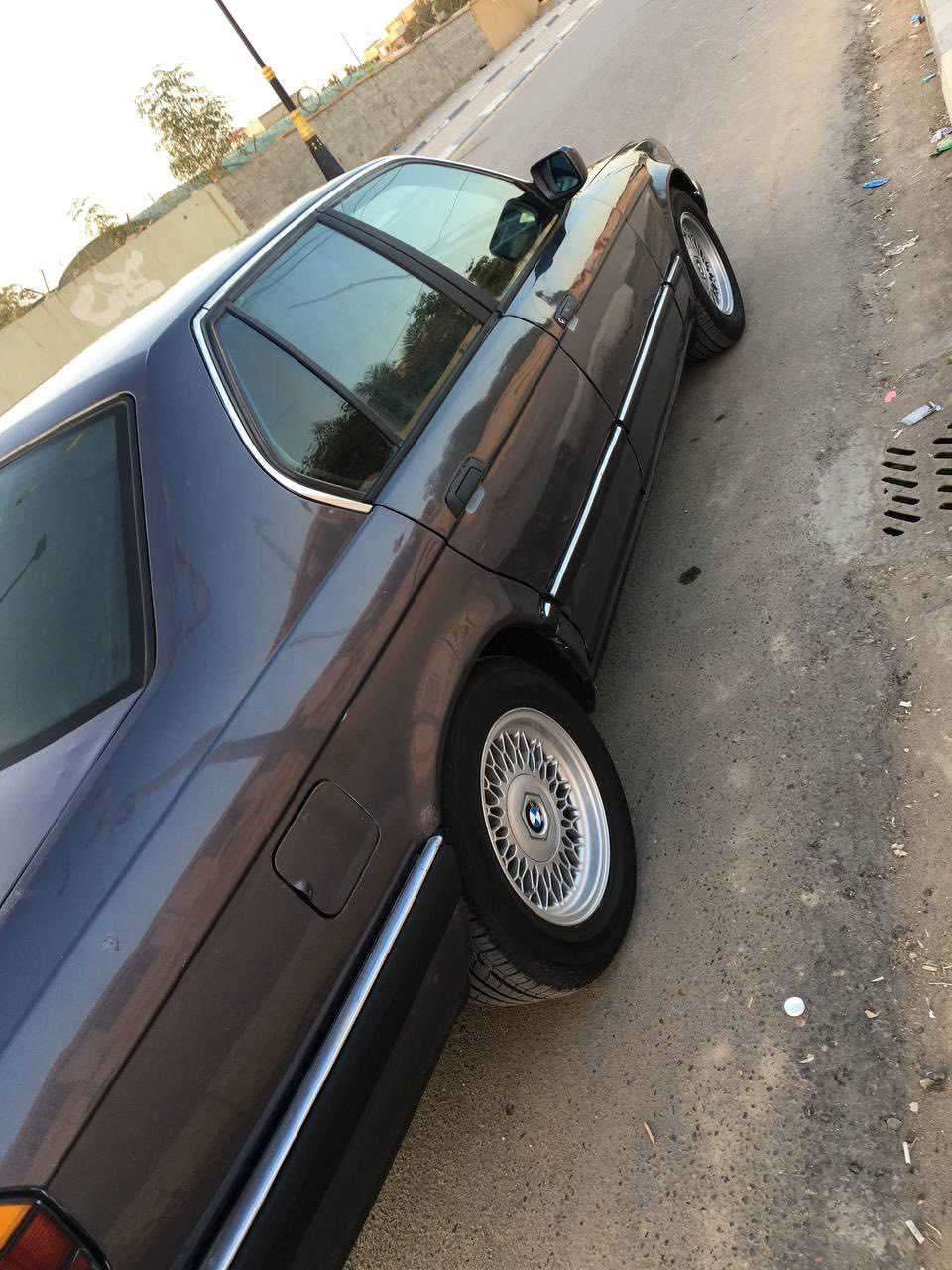 سلام عليكم بي ام 735 اصل بليته وسنويه وارد اوربي
 م.90 رقم مميز 1913 كربلاء مشروع وطني
محرك نظيف مع دهن جديد كير اوتو نظيف 
4 جام كهرباء غرفه صاج
دبل جكمجه/دبل كمبيوتر/دبل هورين /دبل مروحه
تخم ويلات وتخم تايرات جدد
تخم لايت جديد ويه بلاجكتر جديد البجم كله زنون 
حداديه امامي خلفي نظيف
سمعات مسجل شغل 
بور ستيرن جديد شرط 
تبريد قطعتين والكشنات تدفه 
تبريد كامل بي ثقف من كدام
داخله نظيف  خارجه لطيف مصبوغه عام  
مكاني نجف *********** /السعر 50   مجاله حك نواقصه / تحياتي للجميع
