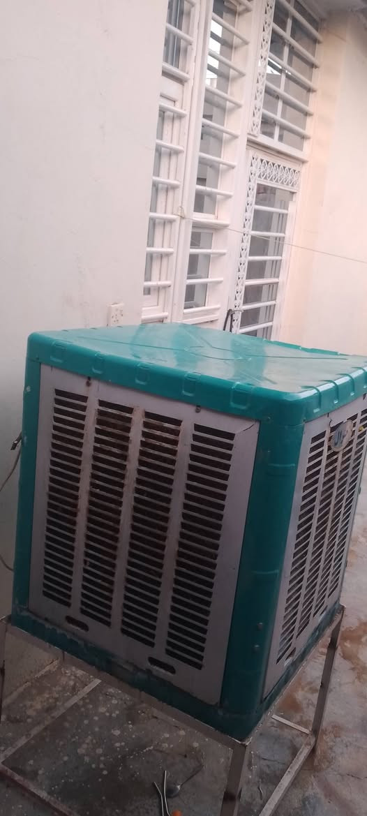 مبرده للبيع اي عيب مابي جنرال بس من جوه بيه مزروف اصغير يصيرله حل سعره 75


**إذا كنت صاحب هذا الإعلان وتريد حذفه لأي سبب، رجاءا أرسل رسالة إلى الدعم الفني**