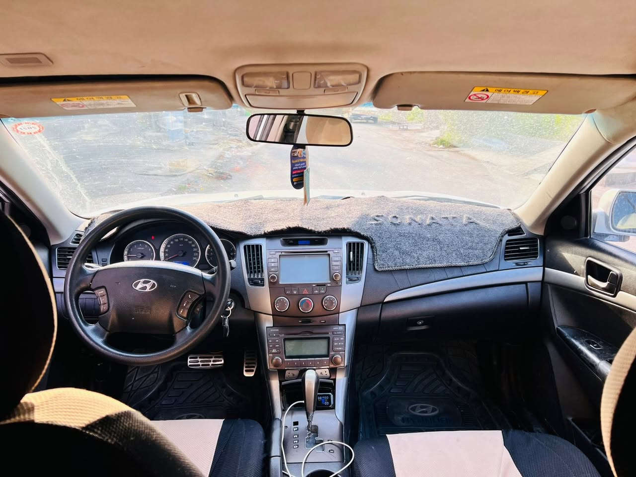 السلام وعليكم سوناته 2009 جاهازه من كل شيء ربع متصرف عليهااكير حداديه بلادي تخم تاير بلادي باتري جديد السياره ( جديده ابعنه الكلمه )  السعر (110) كفاله عامه الاتصال على الرقم بي واتساب ***********   ملاحظه ( للبيع او مراوس بئي شيئ)
