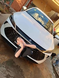 بي واي دي BYD كن بلس لون أبيض موديل 2025 ماشيه ٦الاف هايبرد بنزين + كه...