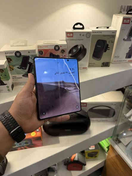 سلام عليكم
كلكسي فولد 5
ضمان عين الفهد
ذاكره 256
دبل سيم كارت
جهاز نظيف ومداخل تصليح ابد
كارتونه وملحقات كامله
سعره 725
مكان بغداد حي العامل
***********
