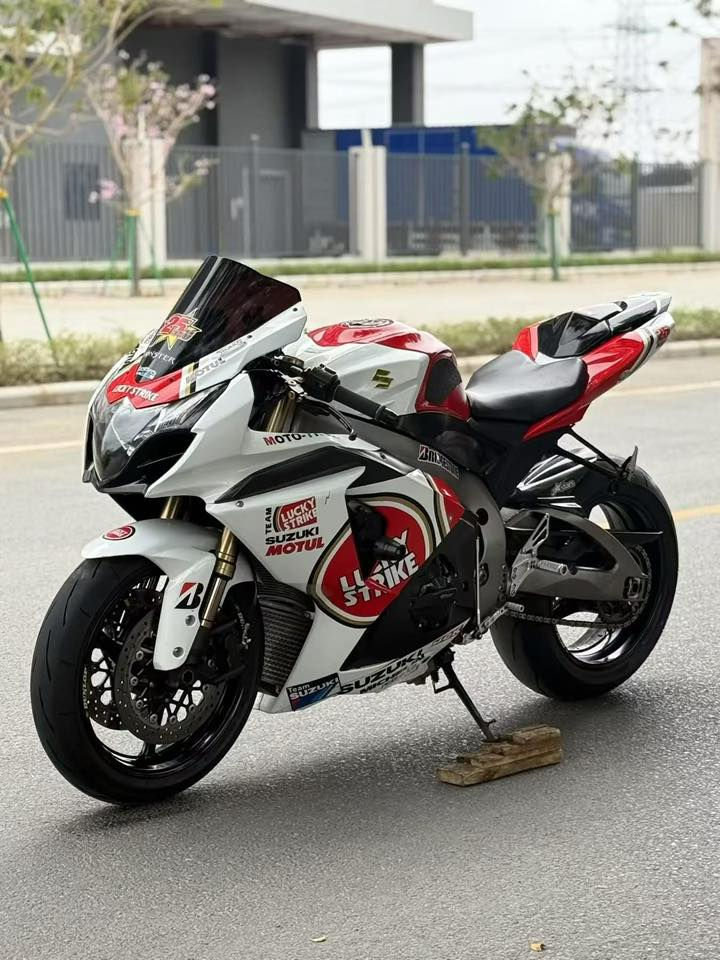 جكسر 1000 للبيع مستعجل على بيعتها السعر 600الف ***********
