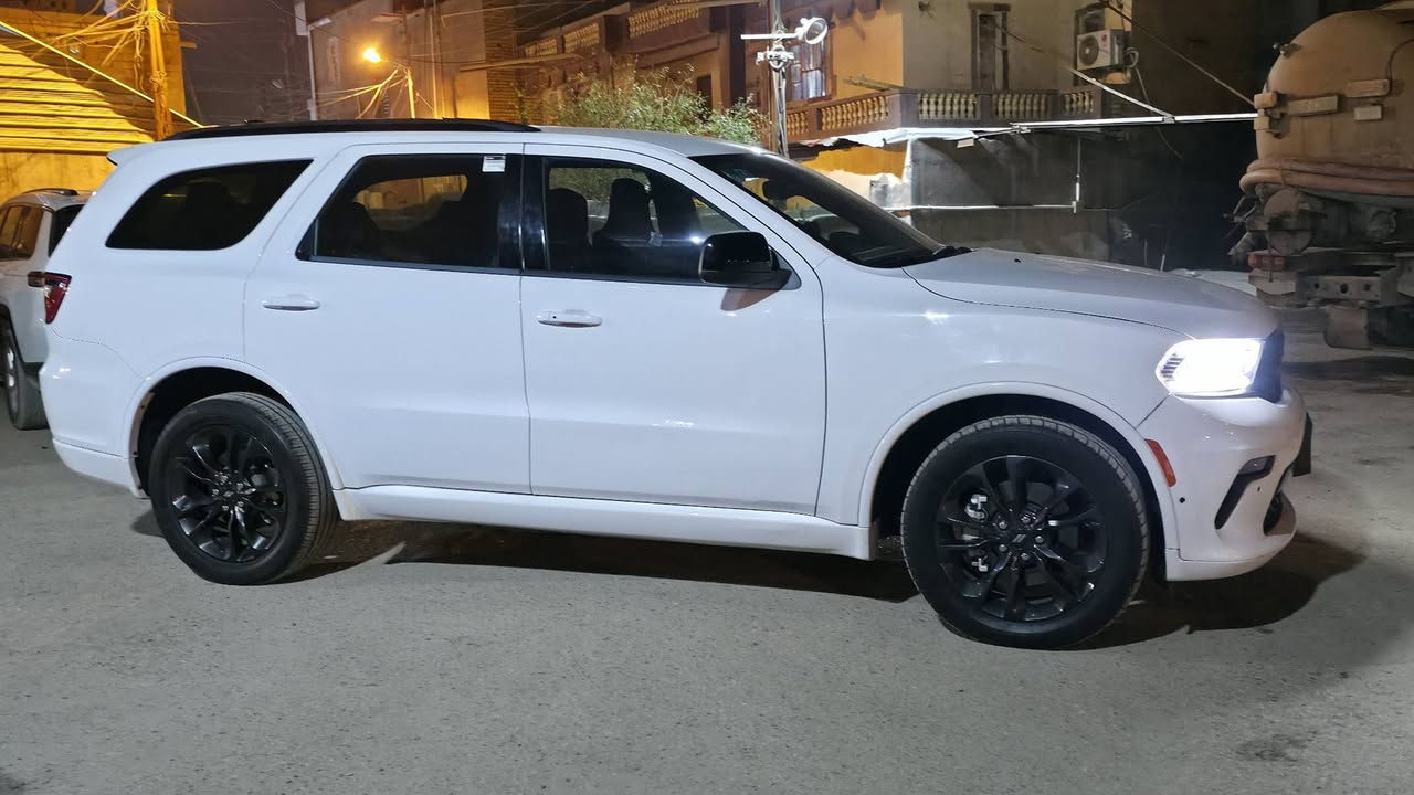 السلام عليكم دوج دارنكو جيتي 6 سلندر موديل 2023 السياره رقم بغداد دولي ماشيه مسافه 18 كيلو   الستفسار  ***********
