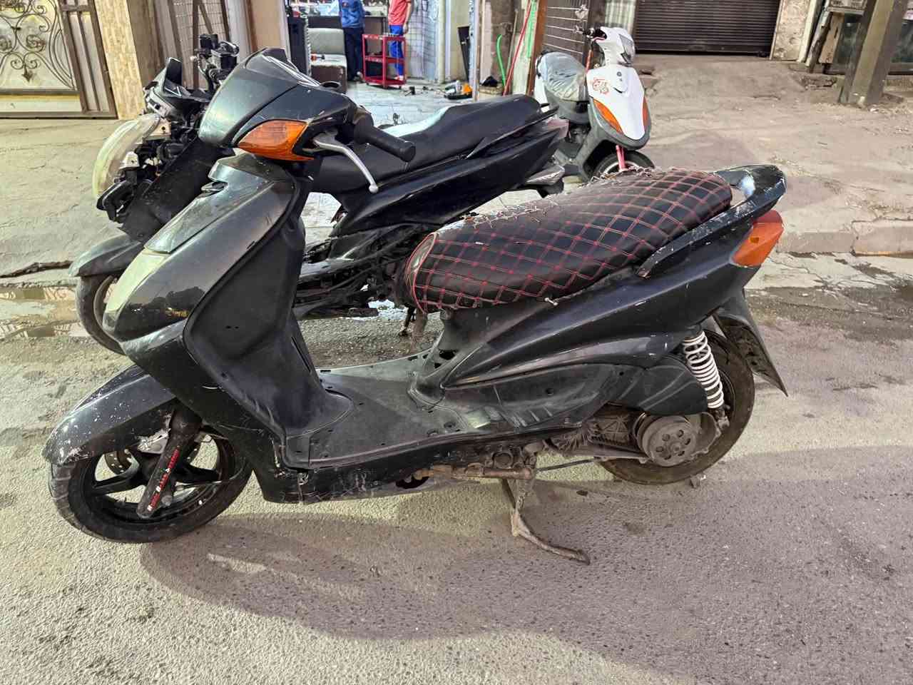 السلام عليكم حبايب سكنس نثيه للبيع مكينه بلاديه كهربائيات كلها شغاله شغاله نكره بكل وقت دراجه خير من الله مال جناي نقصها بس باتري تجي تفحص وتقتنع وعيوني الك سعرها 350 مجالها قليل مكاني بغداد الحريه شارع 30
*********** بغداد, العراق
