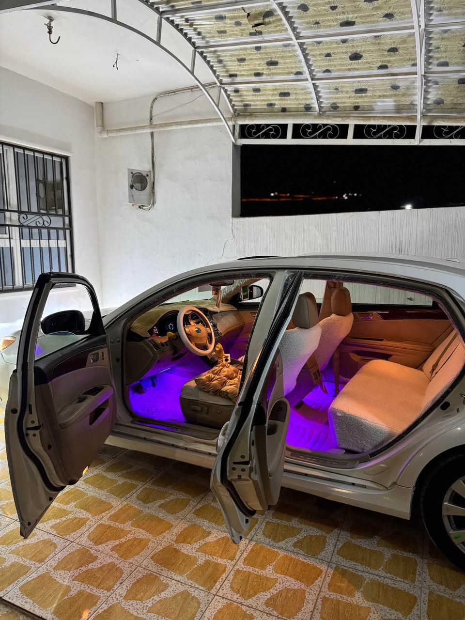 ئەڤەلۆن بێ ڕەقەم ٢٠١١ بڕاوە
*********** كويسينجاك, أربيل
