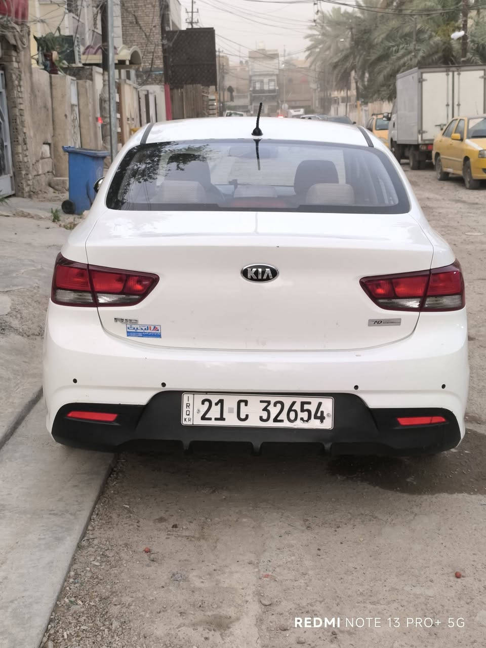 السلام عليكم 🌹
كيا ريو 2018 خليجي / محرك 1400
بيها ضربة جاملغ صفحة اليمنى باب الصدر والخلف باب الصدر 
كير + مكينة مكفولات 
تخم تاير باتري جديد 
تبريد جديد 
***********
السعر  95
