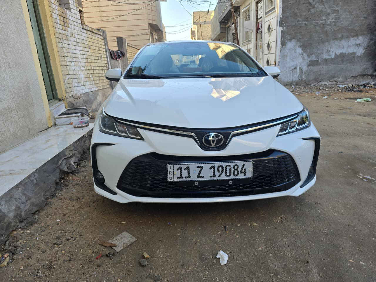 السلام عليكم كورولا موديل 2025 هايبرد للبيع  فول مواصفات مكفولة كفالة عامة ماشية 20 الف 
بصمة + فتحة + رادار + توقف ذاتي +تحكمات ستيرن+تبريد قطعتين +نضام اوتو هولد + سايد بريك كهرباء + داخل جلد  
 ويل كب
السيارة مكانها كربلاء
السيارة مكفولة من الضربة والطخة بيها تكحيلتين فقط باقي السيارة مكفولة كفالة عامة سعر ١٥٨ 
***********
