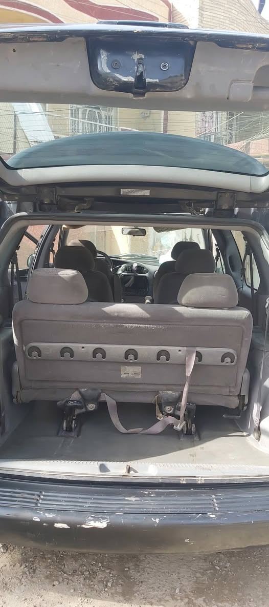 السلام عليكم دوج كرفان موديل ٢٠٠٠ بتره اريد مراوس بطويله سياره خير من الله تدفئه تبريد شغال التبريد قطعه وحده كير و محرك فول محرك ٣٣٠٠ مكان السياره الشعب ***********
