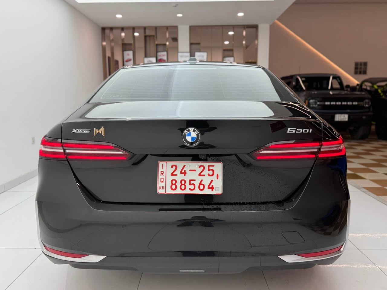 السلام عليكم 🫡 
2025 BMW 530i X-DRIVE 💣
سعرررر منااااسسسبببب🔥🔥🔥
كلين تايتل✅
لون اسود🖤
ماشية 24.000mil🌪️
داتا شو + ٥ كامرات📸
سستم صوت HARMAN/KARDON 🔊 
كفالة عامة من كلشي تترقم شمالي 
السعر: 46.500$💰💵🔥🔥 
📍مكان لسيارة اربيل
للتواصل☎️:*********** أربيل, العراق
