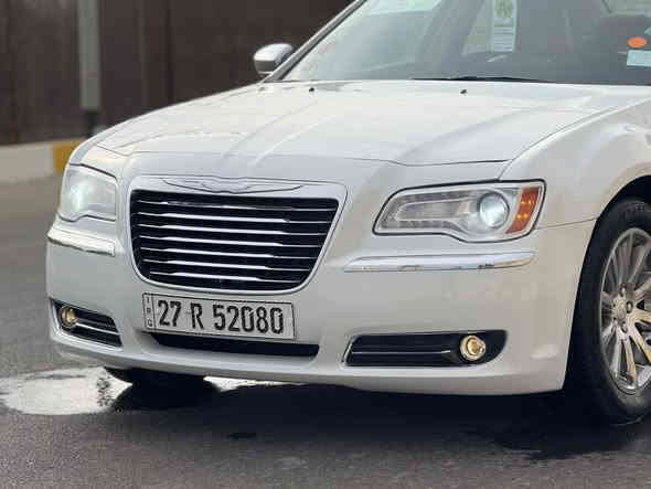 لبيع كرايسلر  موديل 2013 وارد خليجي بيه رشات صبغ تجميل وبيع حزام تحويل بسمي  موصفات دواخل عسلي كشنات كهربائي. جيهتين جلد كأمره وشاشه سياره بيه موصفات حلوه وجاهزه طخم تاير وكير ومكينه السعر 145 وبيه مجال لطيبين  ***********
