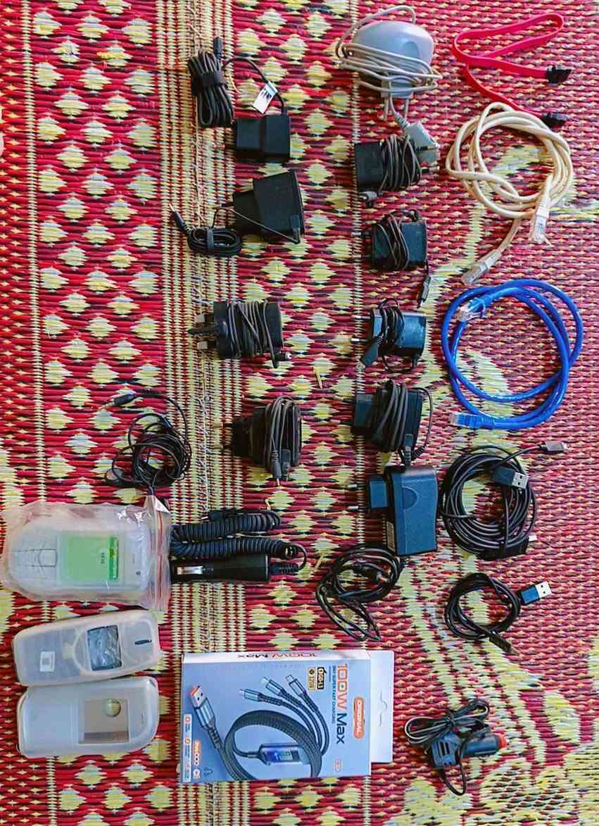 شاحنات منوعه وكيبلات متنوعه وكفرات نوكيا التواصل/*********** كربلاء, العراق
