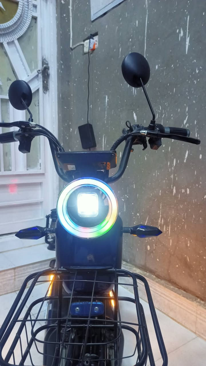 السلام عليكم
دراجه شحن للبيع حجم 14 السعر 270 بي مجال العنوان ميسان رقم الهاتف ***********
