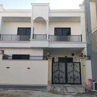 الملايين الأولى قرب جامع الصواف • ١٦٠م • ٥غرف