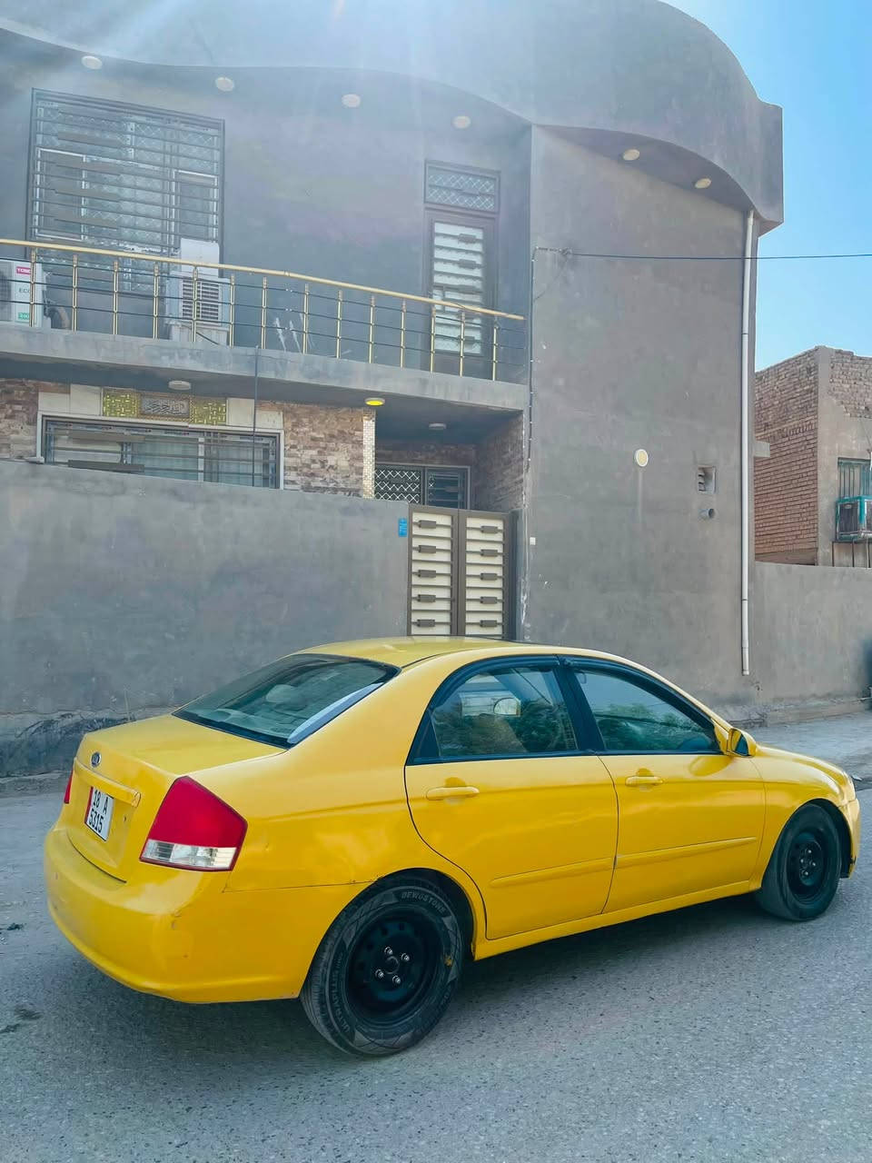 السلام عليكم سبكترا امريكي 2009 رقم بابل انكليزي سنويه 29 تحويل مباشر  حادثها جاملغ خلفي بدون دواخل كفاله شواصي ولغود وحوض  مكينه 2000 جديده كير حداديه تخم تاير  تبريد كله جاهز  السعر63 وبيها مجال قليل مكاني بابل حله مركز المدينه ***********
