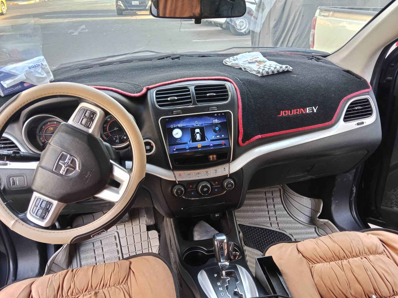 دوج حورني للبيع موديل 18 ماشية 75 الف سيارة جاهزة حادثها بس جاملغ امامي فقد البنيد مابي ضربة تحكمات استيرن اربع جهات بصمه دخول ذكية وبصمه تشغيل مكينه اربع سلندر سبع راكب قطعه وحدة تبريد مكاني بغداد سيارة على ايدي *********** رقم تليفوني
