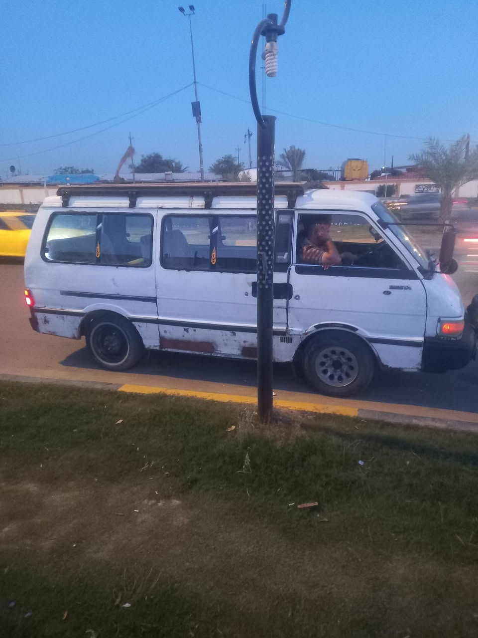 كيا بسته موديل ٩٥ كير محرك اكسل مكفول رقم بغداد مصفره مرور وهيئه السعر ٣٠ بيه مجال العنوان بغداد البياع اذا اكو مراوس بسياره صغيره صالون اراوس  الاتصال على الرقم ***********
