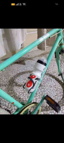 السلام عليكم بايسكل c700 حجم 24 گير وعگرب السعر 50 وبي مجال بغداد المشتل رقم الهاتف ***********
