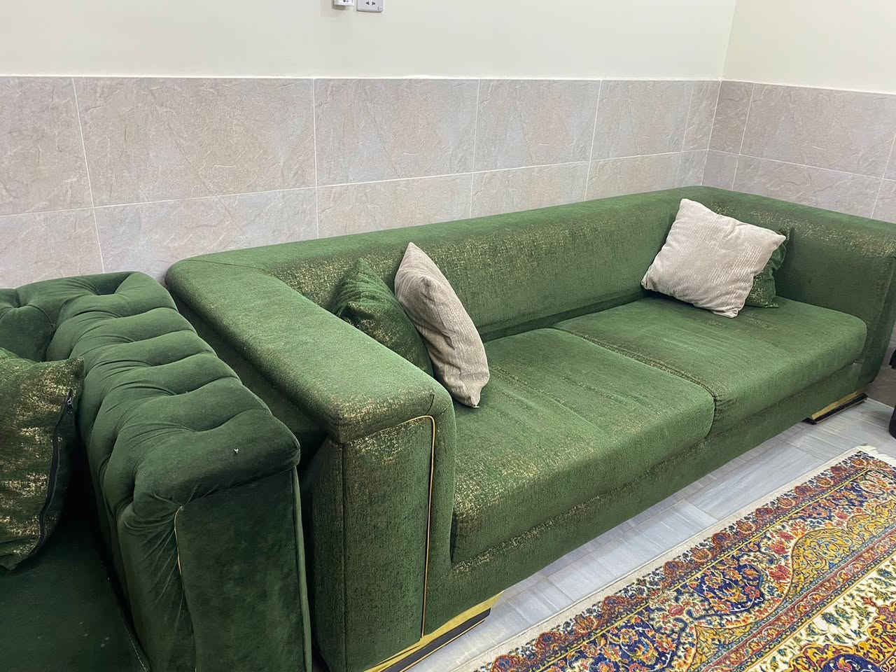 سلام عليكم تخم تركي درجه اولى مابيه اي خلل للبيع ثنين قنفات طوال و٣ كراسي مفرده مع تلبيسه نوعين للبيع سعره ٥٠٠ وبيه مجال


**إذا كنت صاحب هذا الإعلان وتريد حذفه لأي سبب، رجاءا أرسل رسالة إلى الدعم الفني**