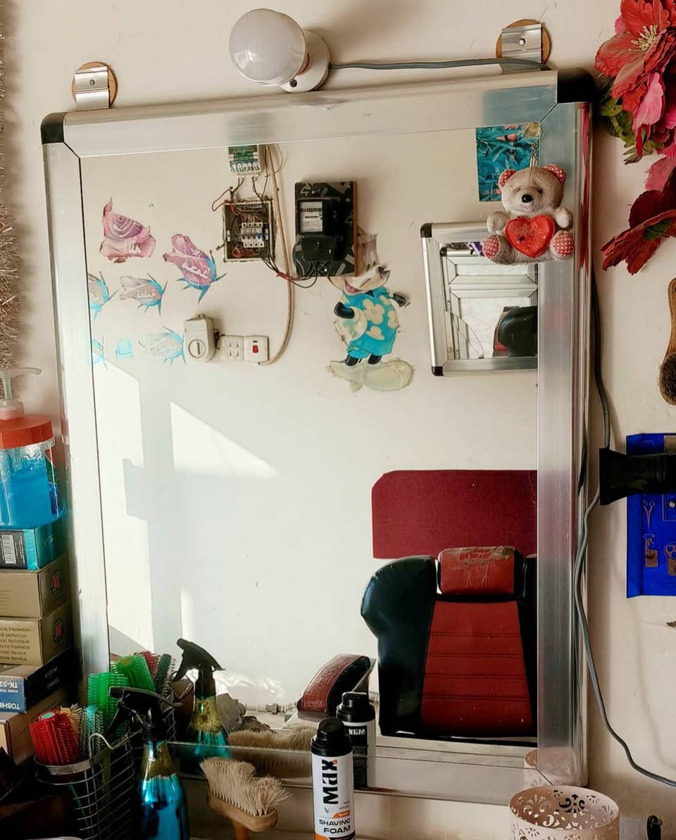 مرايات حلاقة للبيع عدد 4
2 اكبار اماميات 
2 اصغار خلفيات
ناصرية حي اور 
تواصل خاص


**إذا كنت صاحب هذا الإعلان وتريد حذفه لأي سبب، رجاءا أرسل رسالة إلى الدعم الفني**