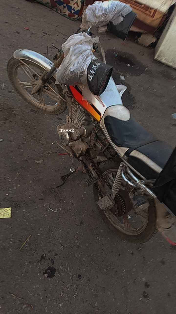 سلام عليكم شباب عندي هاذا الماطور 2022 الماطور كلشي بي كامل ومثل مشوفون شلون جان وشلون صار لين ما اهتمله يعني شويه ترتيبات يرجع *********** Singapore
