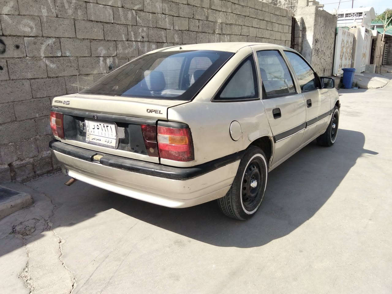 اوبل فكتره موديل 1992 رقم كركوك مشروع وطني سنويه جديد لحد 2029بطاقه بانزين بي صبغ عام ظرر جامرلغ  الخلفي  فقط كبير محرك بشرط محرك حجم 18 قفل مركزي شرط التحويل سياره بسمي.. الاتصال *********** عنوان كركوك قرب كراج بغداد السعر 30 بي مجال قليل
