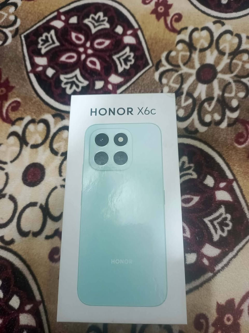 السلام عليكم ورحمة الله وبركاته شباب عندي جهاز هونر X6s  ذاكره 128 للبيع  اقل من شهر من اشتريته 
ويا ملحقاته كامله مستعجل حيل عل بيعته  اتصال على الرقم  *********** مكاني القائم العبيدي  السعر خاص اتصل وتدلل
