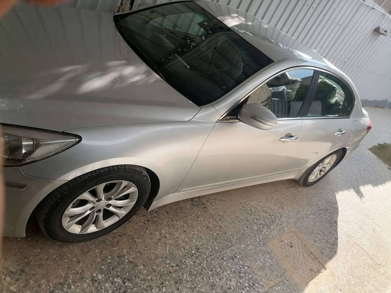 جينيسس ..جينيسس ..... 2013.. للبيع
مكينة...6 سلندر GDI... ... 3800
كير/ 8/نمر
رقم بغداد مشروع وطني بسمي
المواصفات//
شاشة كبيرة محدثة.... تحكم ستيرن.... دواخل جلداسود ورصاصي.... مغلف تخم جديد ابيض واسود+ كشنات كهرباء.... تدفئة كشنات دواخل نظيفة حيل جديدة.....اشاير بالمري+اشارة ترحيب +بصمتين...... باب السايق وباب الصدر 
خمسة ويل كب يعني......... حتة السبير ويل كب مع عدة فتح كاملة...........بالفلينه جاهزة بكلشي تخم تاير جديد نوع........تويو ياباني من تايرمول حساسات +كامرة خلفية  +لايت زنون الناصي والعالي اصفر اصلي...... بروجكتر شغال منظومة تبريد وتدفئة جاهزة........... وممتازة وشغاله دهن كيرجديد+دهن..... مكينة قبل اسبوع من تبدل نوع ادينول وفلتر... 
صدر وحدادية ومشط جديد  خلفي وامامي
السيارة مال جني صارلها.. عندي اكثر من٣سنوات
سبب البيع او المراوس...... بجينيسس احدث   سيارتي جاهزة ماتصرف عليها ابدا..... مع هذا قبل لا تشتري افحص يم اي فيتر وسونار وتاكد من رقم الشاصي.... الحادث جاملغ ايمن بامريكا..... وكذلك جنطة خلفية نضربت بالعراق ومبدلة بجديده مكاني بغداد.... للتواصل على الرقم
***********  //السعر المطلوب  120$ ورقة  وبيها مجال
