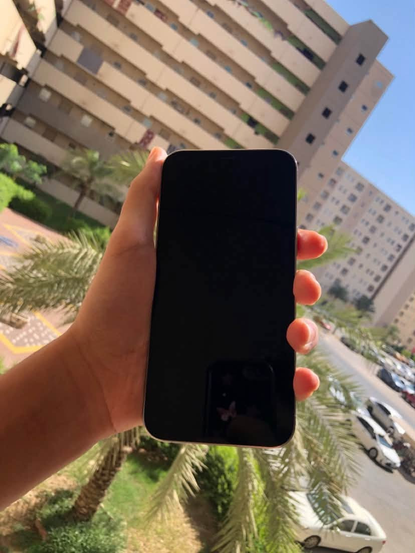 سلام عليكم ايفون 12 برو ماكس للبيع
الذاكرة : 256 ✅
البطارية : 88 حقيقي ✅
شرق اوسط نموذج M : ✅
كارتونة و شاحنة الأصلية : ✅ 
لون الأبيض المميز 🤍: ✅
الجهاز تاخذة مني تكلي رحم الله والديك

السعر : 525 وبي مجال للشراي 
مكاني بغداد بسماية ماعندي توصيل


**إذا كنت صاحب هذا الإعلان وتريد حذفه لأي سبب، رجاءا أرسل رسالة إلى الدعم الفني**