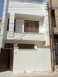 دار للبيع • الضباط الثانية • ٥٠م