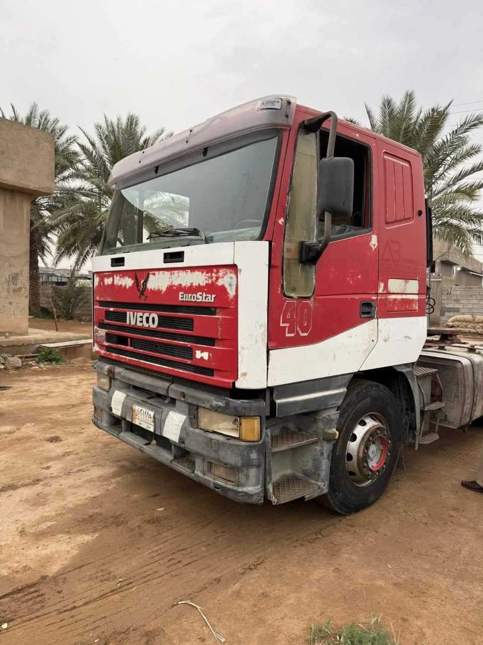 السلام عليكم سياره  البيع موديل 96 مربوطه صهريج رقم ديالى شرطه تحويل سنويه ساقطه كير ماكينه اكسل  بشرط السعر 65 بها مجال شيء قليل الشراي يتصل والعنوان ديالى بعقوبه على القدس ***********
