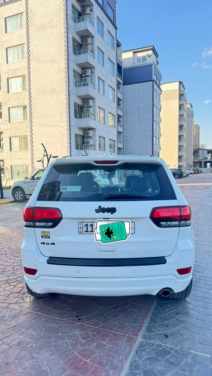 السلام عليكم جيب 2020 فول مواصفات وارد امريكي حادث جاملغ وبنيد بدون دواخل فول مواصفات السعر 215 بيه مجال شي بسيط رقم بغداد الجديد مواصفات فتحه كشنات كنتاره وجلد  تدفئة تبريد  رادر جانبي توقف ذاتي شاشه  صندوك كهرباء تحكم ستيرن كامرة دواره  لد ماشيه 45 حقيقي مكاني بالسيديه الشراي يتصل ***********
