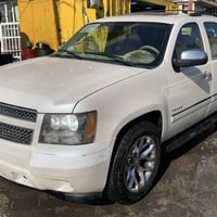 للبيع  تاهو ٢٠١١ خليجي  فول مواصفات  LTZ ماشيه ٢٩٠ k/m سياره كير مكينه...