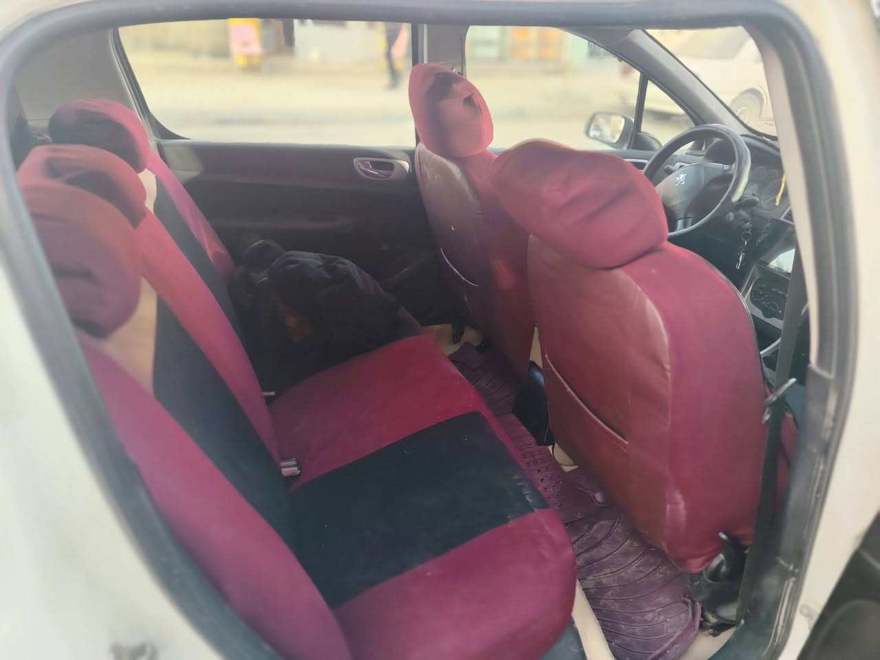 بيجو307 موديل 2005 رقم بغداد باسمي كير محرك صدر تبريد كله  جاهزة اللي يشتري يشغل سويج ويطلع وبالخير عليه السعر 58 ورقة .  مكان بابل محاويل
***********.
