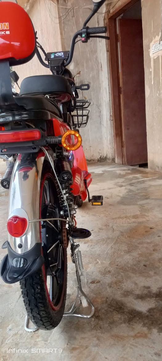 يالله 
السلام عليكم ورحمة الله وبركاته بايسكل شحن للبيع موديل 2025 التفاصيل اشاير ورا وگدام دبل اشاره بصمة تشغيل عن بعد سرعه 85 تايرات جدد بطاريات جدد كامل مكمل نظافه 100% الشراي يتصل على الرقم  *********** او يتفضل خاص ومستعجل على البيع
مكاني ديالى الخالص
