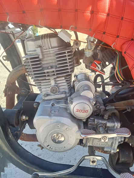 ستوته للبيع محرك بلادي ما مفتوح شيخوان بليته واوراق كامله وكمركيه مدفوع السعر 1.700 عنوان كركوك حي الاسره والمو شراي لا يعامل ***********
