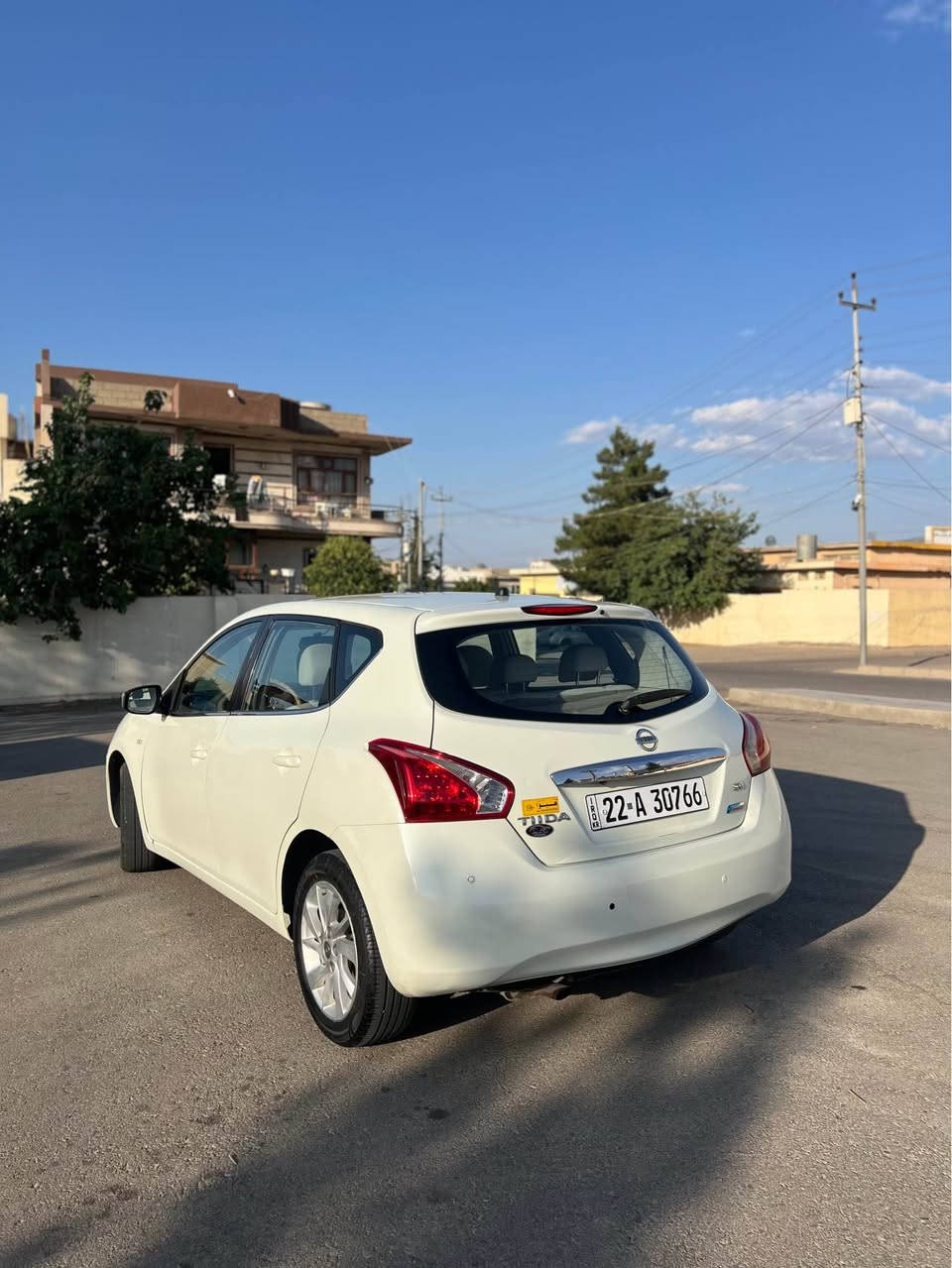 نیسان تیدە مۆدێل ٢٠١٤ سەیارەیەکی
زۆر خاوێنو کەم
مەسروفە ٢٣٠هەزار کیلۆمەتر رۆیشتوە هیچ سبوغی نیە هەموو گیانی بەشەرتە بێ تەقەو رەقە هەمووی بەشەرت نرخی ١١٤ وەرەقەو معامەلەیەکی کەم 
0750 462 4747 شقلاوة, أربيل
