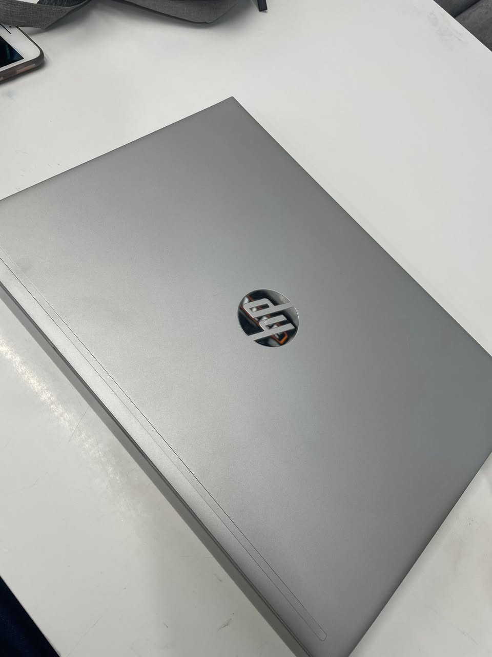 السلام عليكم لابتوب hp الجيل الثامن كامل ملحقات جنطه وشاحنه والمواصفات مذكوره بظهر اللابتوب 
العنوان بابل 
رقم الهاتف ***********
السعر :280 الف
