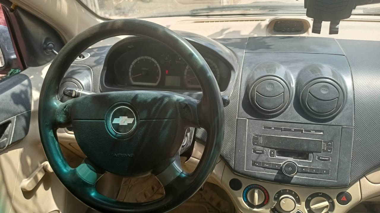 السلام عليكم افيو للبيع السياره بسمي رقم نجف كير عادي مفتوح خليجي بيه قطعتين والباقي مكفول والتبريد عوزه غاز والسعر 42 وبي مجال || رقمي (***********)

