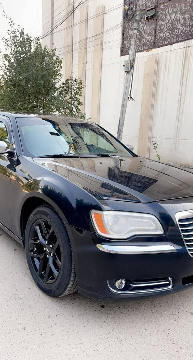 السلام عليكم
للبيع كلايسلر c300

موديل ٢٠١٤ 

رقم اربيل 

داخل كله اسود 

كشنات جلد 

گير طيارة ( نظام اقتصادي وسبورت ) 

ويل ٢٠ 

شاشة كبيرة 

بانوراما السقف 

وارد كندي 

ماشية ٢٨٥  كيلو متر

 تحويل مباشر  

بدون حادث بدون صبغ بيه طخه بل جاملغ بسيطة ممصلحه بعده
ملاحضه السيارة مال بيت ممشتغله بخط جديدة جدأ
مكاني اعظمية
اي استفسار  
***********
