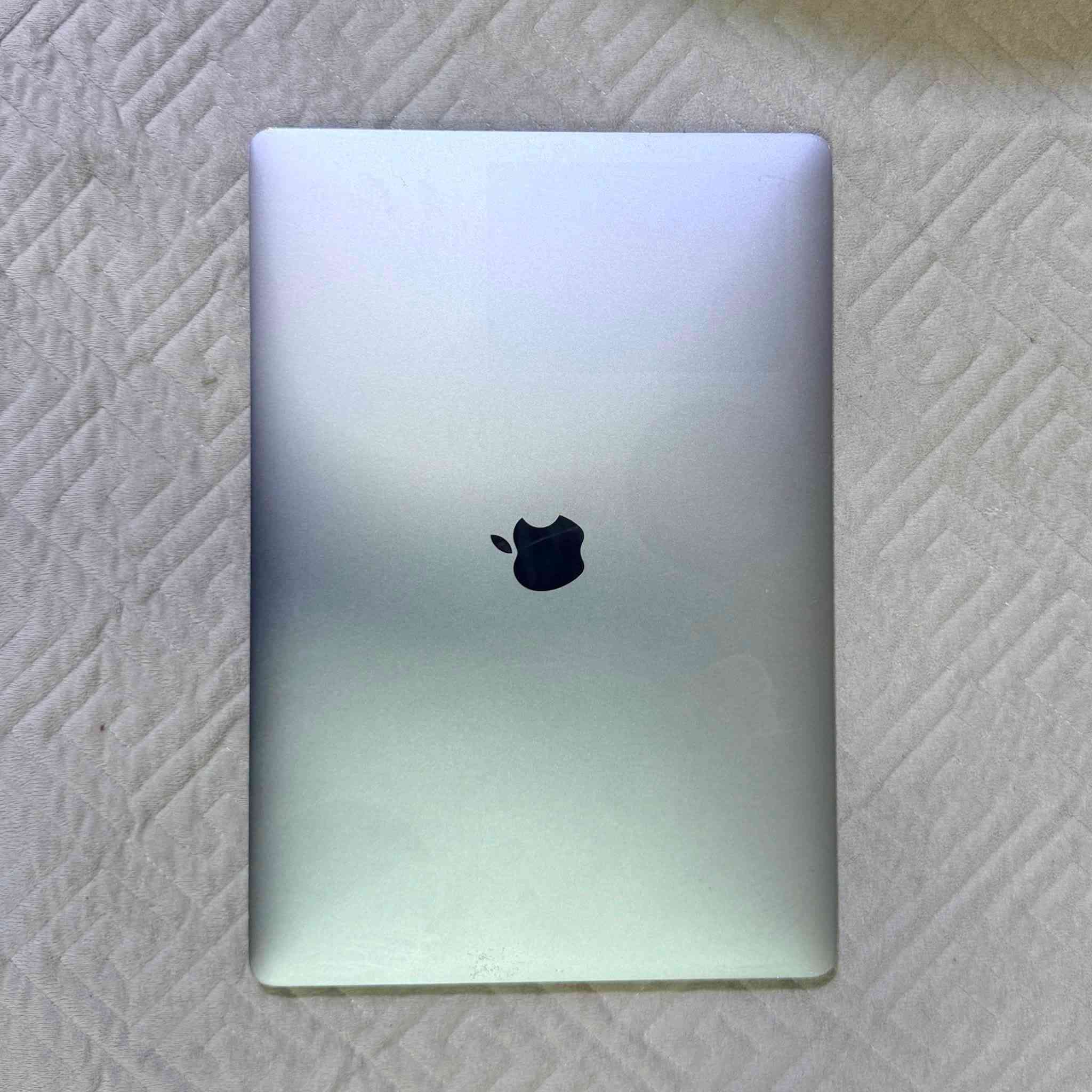 MacBook Pro 2018
Display 15"
Core i7
Ram 32 GB
SSD 1 TB
GPU 4 GB
الملحقات شاحنة فقط

السعر 640 الف
يتوفر توصيل
***********
