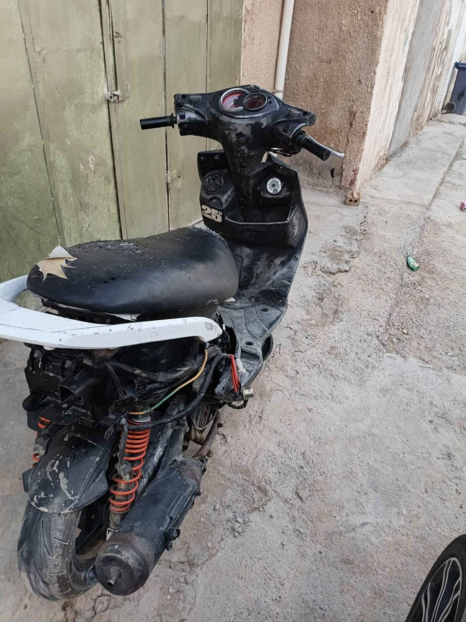 سكنس فحل نوزل خطين عوزه بس كلجات مكينه حلوه عارضه ب 200
مكاني بغداد الشعب 
***********
