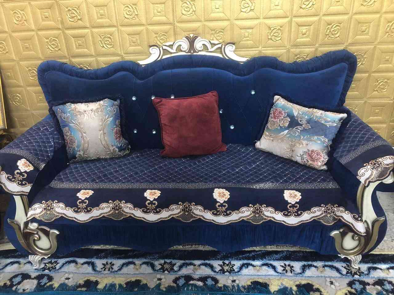 السلام عليكم قنفات صناعة عراقية للبيع السعر 500 وبي مجال للشراي كلشي موضح بل صورة (ماكو توصيل) والمكان بغداد قطاع 70 مجاور سوق العوره الشراي يجي   واتساب أو اتصال رجاءا ***********
