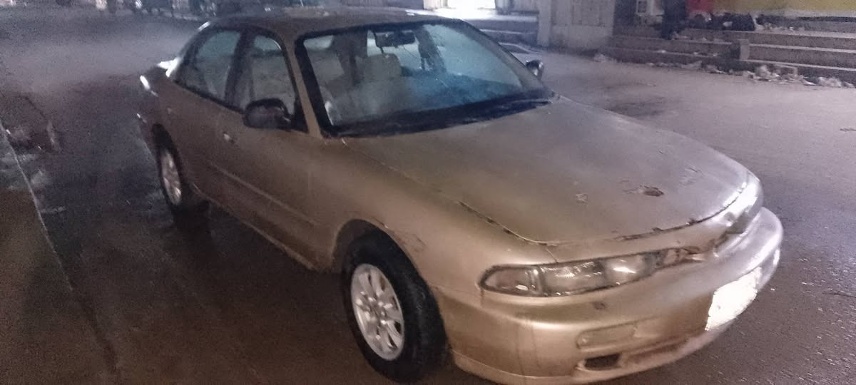 السلام عليكم ميتسوبيشي لانسر موديل 1991 عشر ورقات وبيها مجال رقم الهاتف ***********
