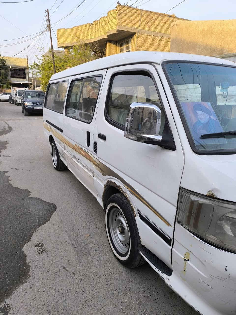 السلام عليكم فتون موديل 2009 رقم احمر عليه غرامات مرور وهيه 3 ملايين وميه على المشتري مكينه ونجي سته سلندر وكير أوتو جدد تخم تاير جديد السياره شرط التحويل مكاني بغداد استفسار على *********** اتصال او واتساب السعر 22 اليعجبه السعر هله بيه ما يعجبك جنك ما شفت المنشور
