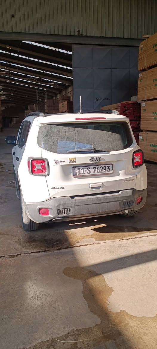 جيب رانكيد 2020 داخل مشمشي رقم بغداد 
مكينه 2.4 
ماشية 91 mi
السيارة بيها صبغ 
مكان السيارة بغداد سعر 100$ 
***********
