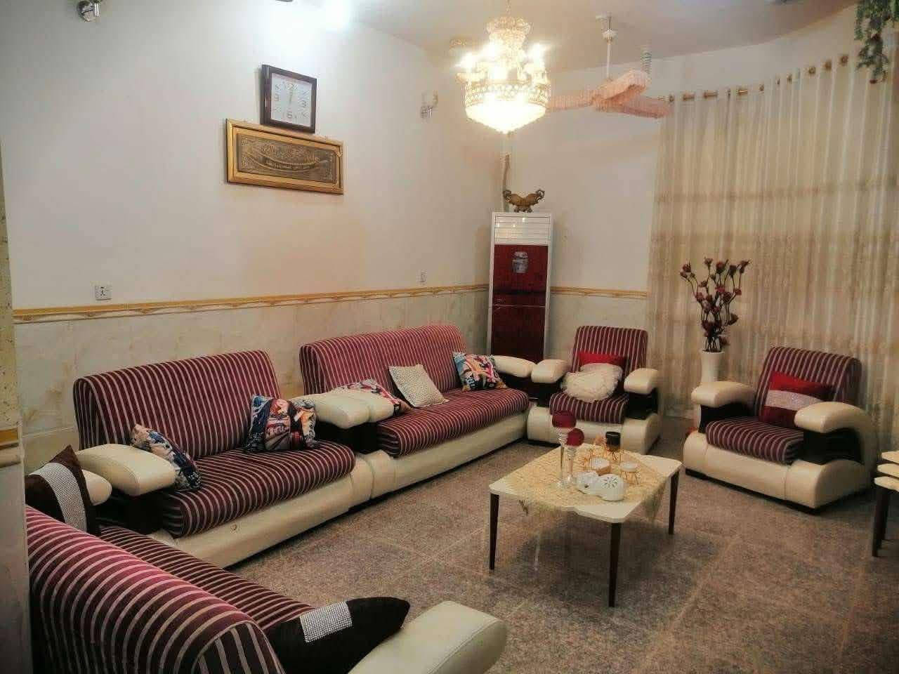 (🌹اللهم صل على محمد وعلى آله محمد🌹)
#أعلان

#بيت للبيع منطقة حي موسئ الكاظم

#مساحه 200م طابو صرف

#طابقين صب كونكريت بناء حديث

#طابق الأول بي/ غرفه نوم واستقبال وصاله
ومطبخ وصحيات داخليه وخارجيه وطارمه
وحديقة عالي عن الشارع

#طابق الثاني بي/ غرفتين واستقبال وصاله
ومطبخ وصحيات وسطح عدد2

#السعر 162 مليون قابل للتفاوض
#ملاحظة/يكون الاتفاق حصرا بين البائع والمشتري داخل المكتب 🥀🥀🥀
#للاستفسار الاتصال بالأرقام
☎️ ***********📞 يوجد واتساب 🥀
☎️ *********** 📞 يوجد واتساب🥀
☎️ *********** 📞 يوجد واتساب🥀
مكتب النائل للعقارات الكائن في ام العصافير قرب برج آسيا 🌺🌺
